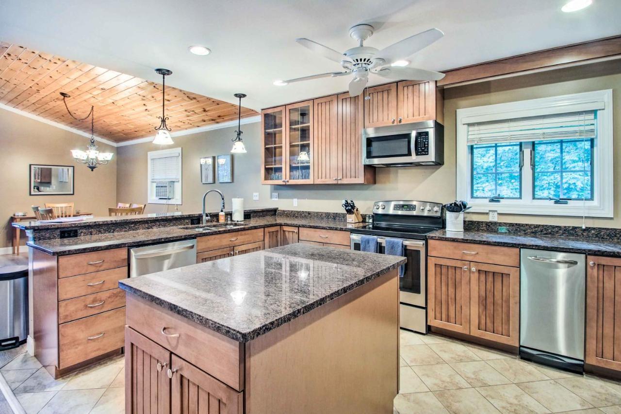 Readfield Retreat With Lake Maranacook Views! Exterior foto